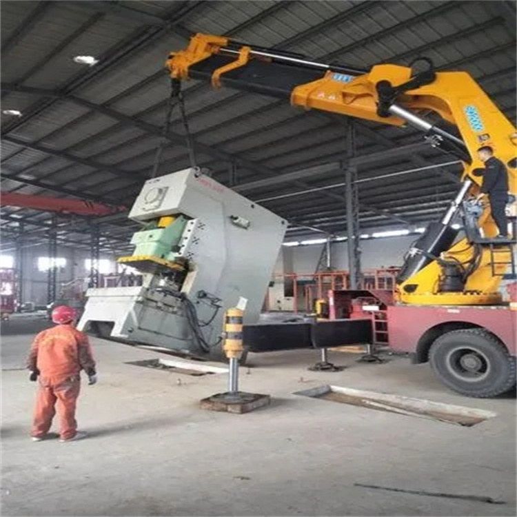 瑞金80吨折臂吊车出租附近电话