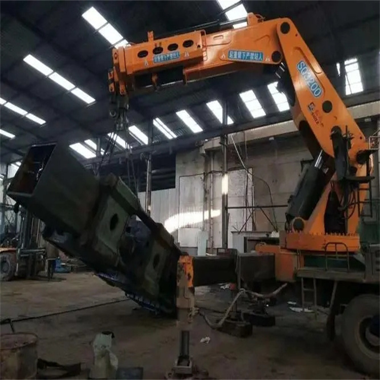 瑞金130吨折臂吊车出租吊机租赁附近电话